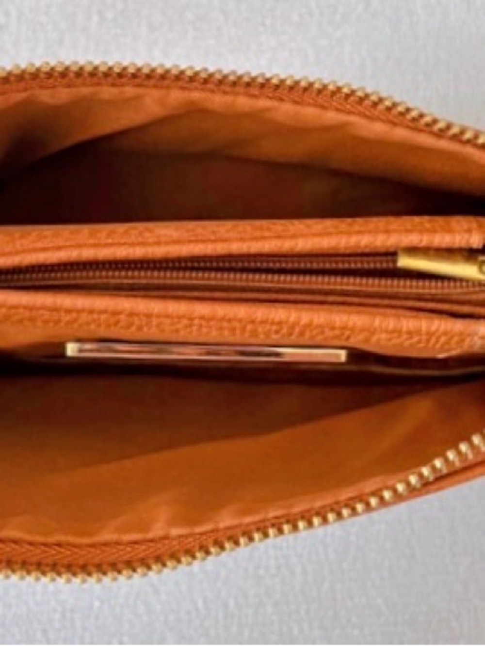 Fabriano Italia 7013 Camel Leather Wristlet Crossbody - Picture 3 of 8